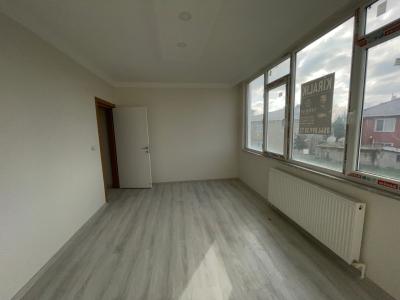 KİRALIK SIFIR 3+1 DAİRE KAPALI OTOPARKLI