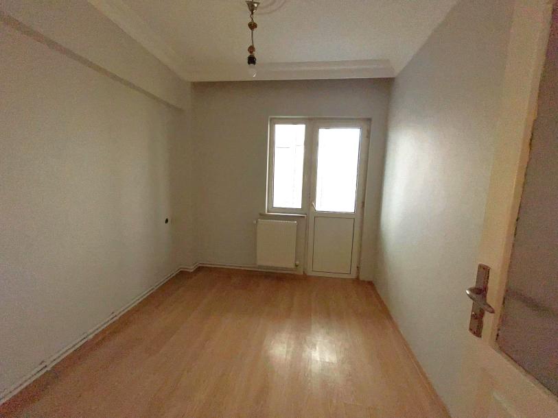 PINARHİSAR ÇARŞI PTT YANI KİRALIK 3+1 DAİRE ARAKAT:2-11