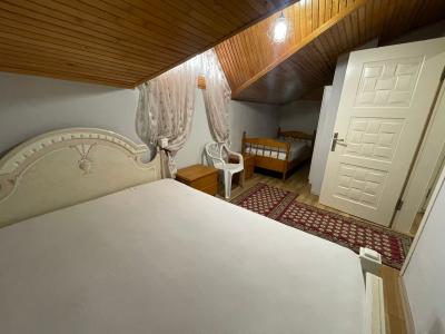 LÜLEBURGAZ GÜNEŞ MAHALLE DE KİRALIK ÇATI KATI EŞYALI DAİRE