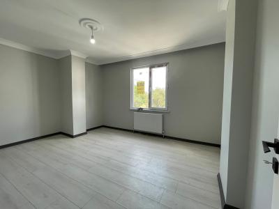 LÜLEBURGAZ DA SATILIK 2+1 ARAKAT SIFIR DAİRE CADDE CEPHE 100 M2