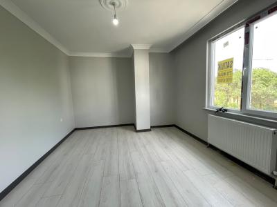 LÜLEBURGAZ DA SATILIK 2+1 ARAKAT SIFIR DAİRE CADDE CEPHE 100 M2