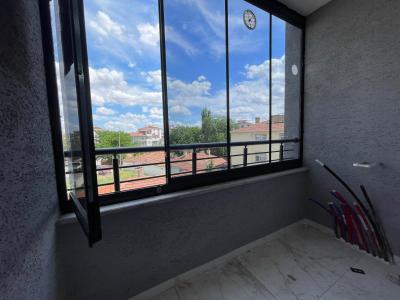 LÜLEBURGAZ DA SATILIK 2+1 ARAKAT SIFIR DAİRE CADDE CEPHE 100 M2