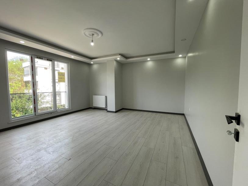 LÜLEBURGAZ DA SATILIK 2+1 ARAKAT SIFIR DAİRE CADDE CEPHE 100 M2-2