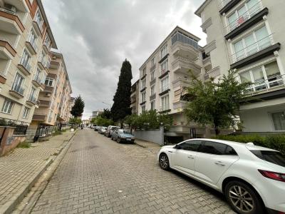 Lüleburgaz’ın Kalbinde, Yıldız Mahallesi’nde Satılık Lüks 2+1 Ara Kat Dubleks!