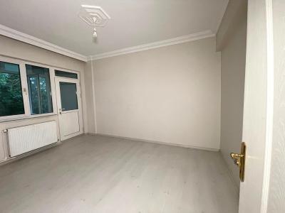 Pınarhisar da uygun fiyatlı, çarşıya yakın satılık 3+1 Daire!