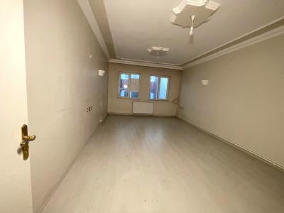 Pınarhisar da uygun fiyatlı, çarşıya yakın satılık 3+1 Daire!