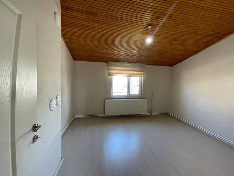 Pınarhisar Orta Mahalle'de Teraslı, Isı Yalıtımlı Kiralık 2+0 DAİRE-8