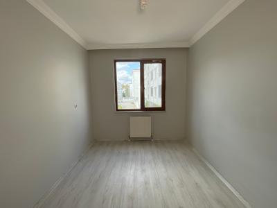 Pınarhisar Yaşam Evlerinde Masrafsız, Köşe 2+1 - Millet Bahçesi