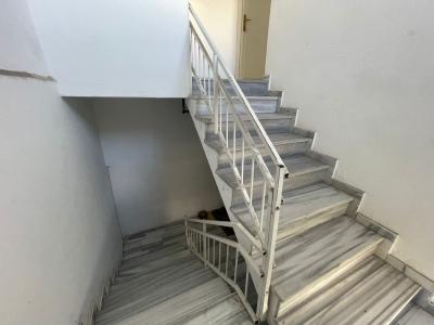 PINARHİSAR ÇARŞI MERKEZDE PTT KARŞISINDA 2+1 DAİRE FIRSATI!