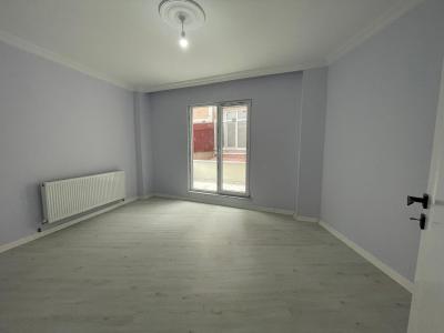 PINARHİSAR ÇARŞIDA SATILIK 3+1 SIFIR ARA KAT DAİRE