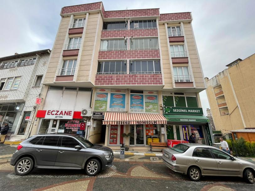 PINARHİSAR ÇARŞI MERKEZDE SATILIK BÜYÜK 2+1 DAİRE-1