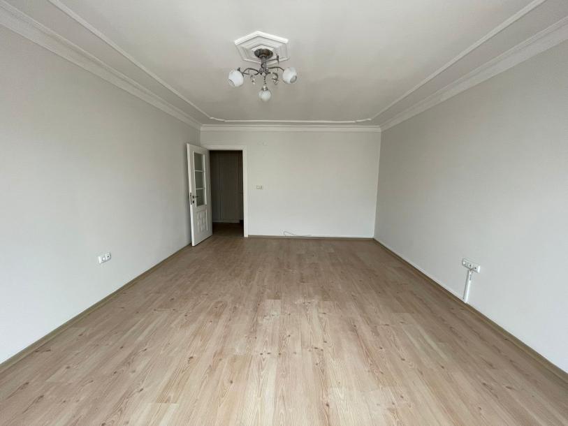 PINARHİSAR ÇARŞI MERKEZDE SATILIK BÜYÜK 2+1 DAİRE-9