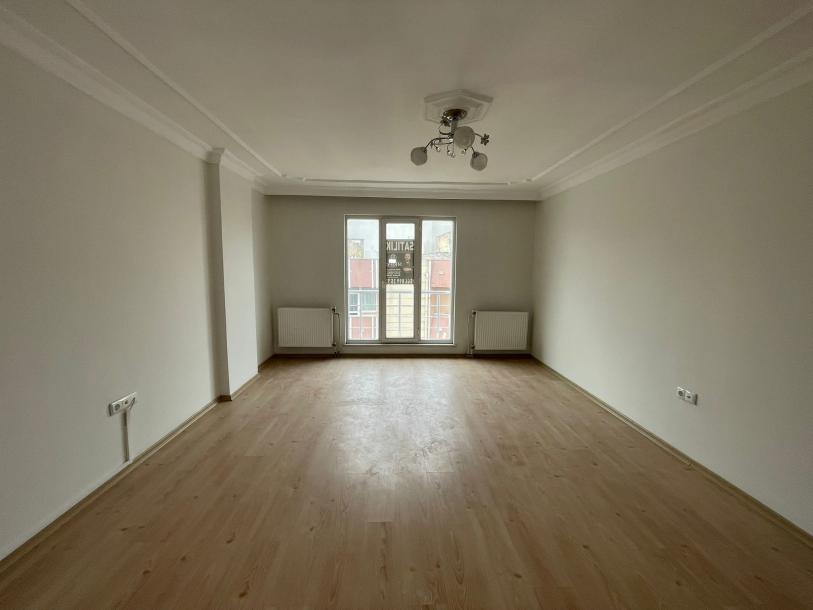 PINARHİSAR ÇARŞI MERKEZDE SATILIK BÜYÜK 2+1 DAİRE-4