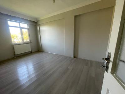 SATILIK BÜYÜK 2 +1 DAİRE PINARHİSAR / ORTA MAHALLE